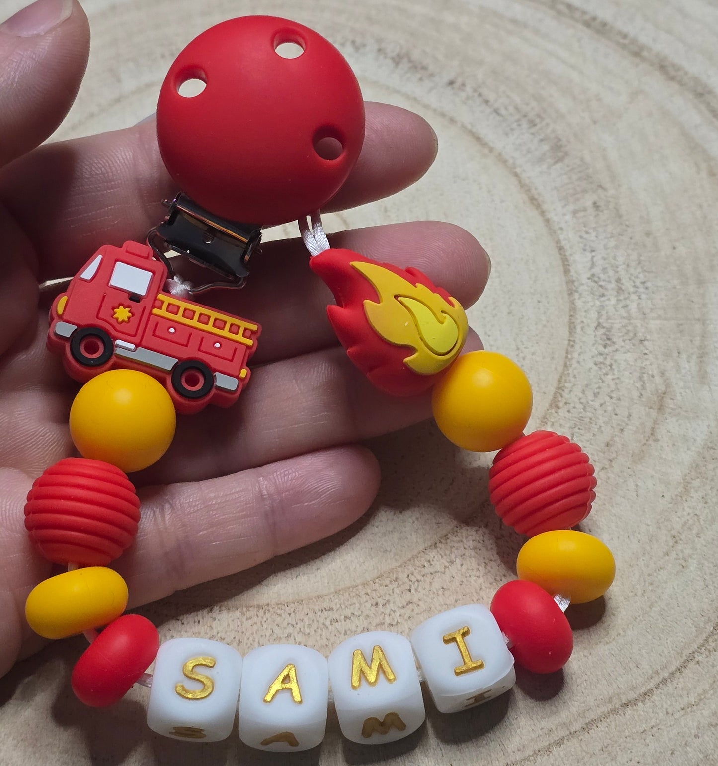 Attache-tétine personnalisée Modèle Sami Pompier