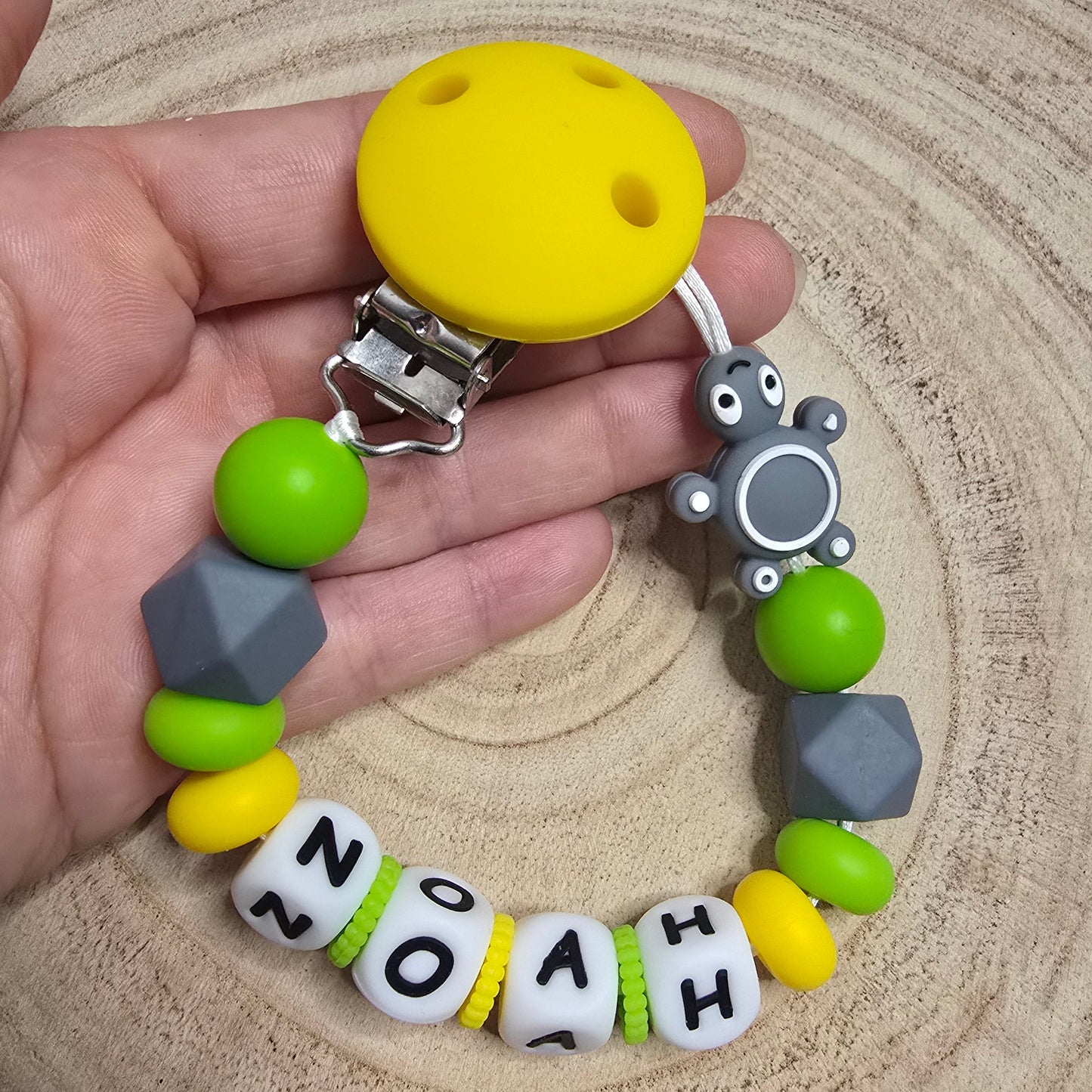Attache-tétine personnalisée Modèle Noah Tortue