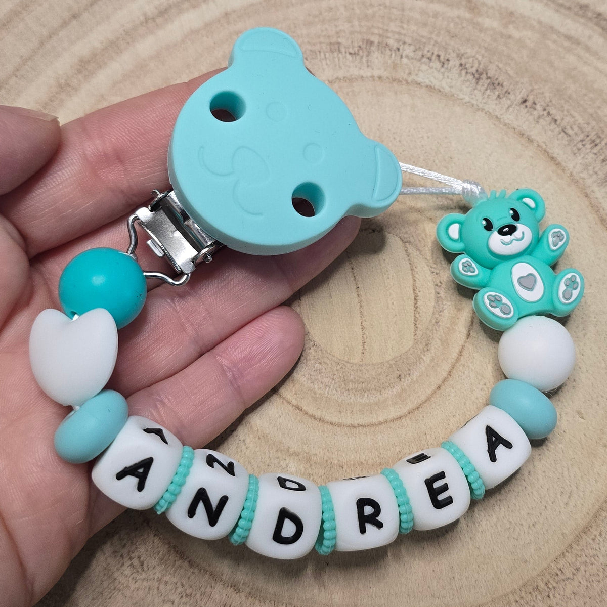 Attache-tétine personnalisée Modèle Andrea Ourson menthe