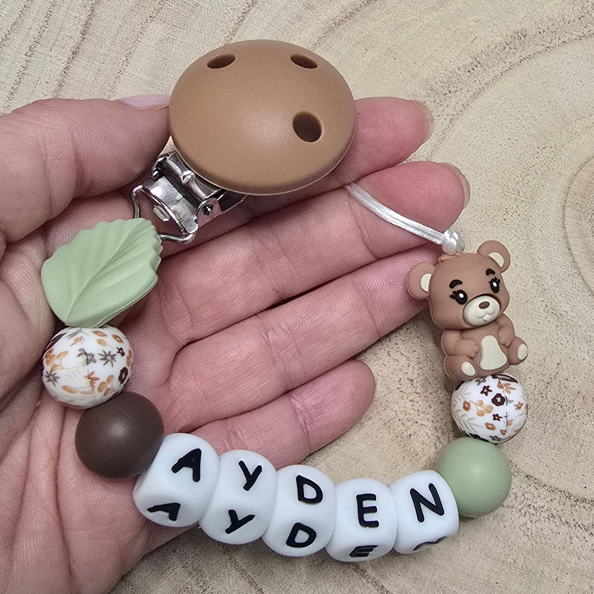 Attache-tétine personnalisée Modèle Ayden Petit ours