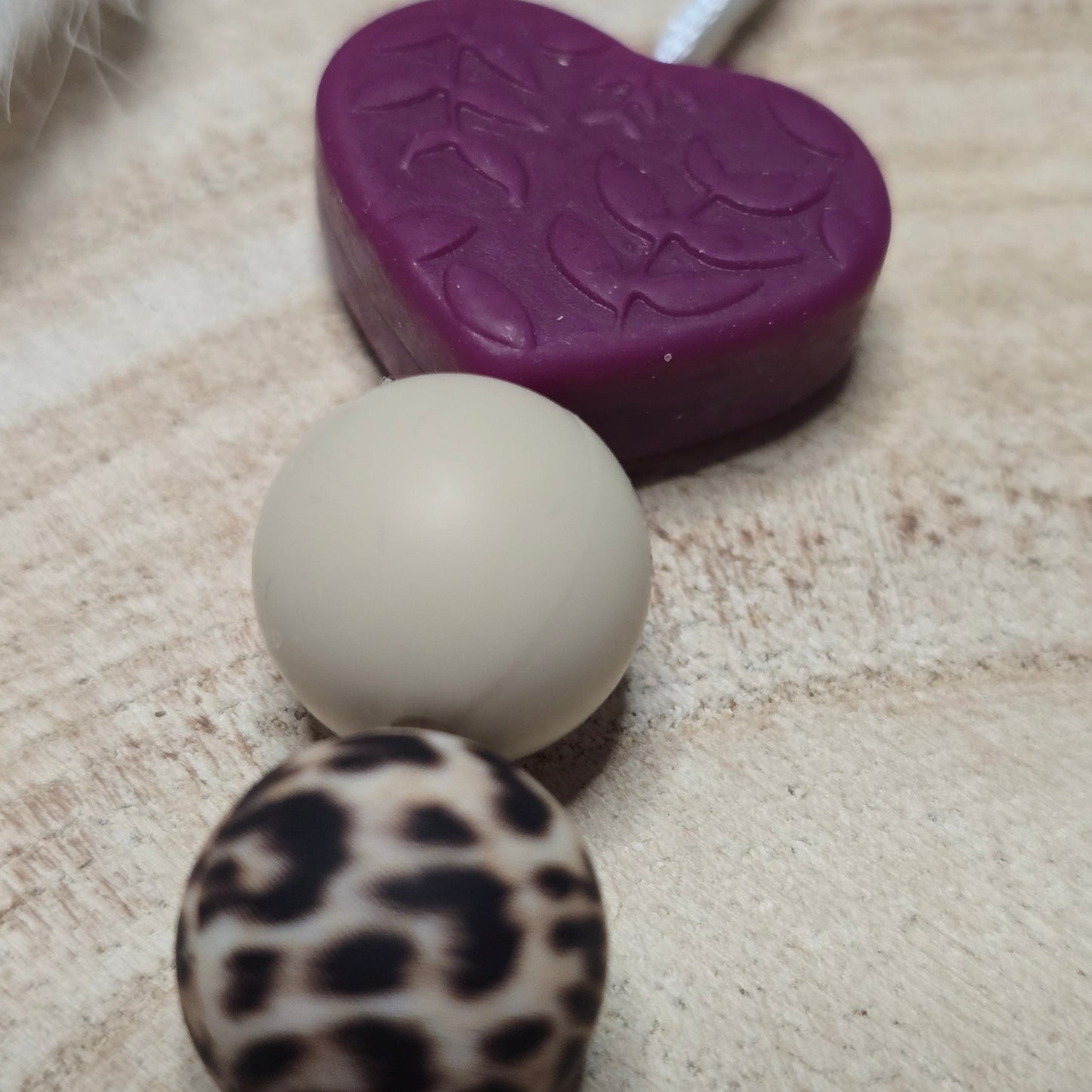 Attache-tétine personnalisée Modèle Nala coeur sauvage