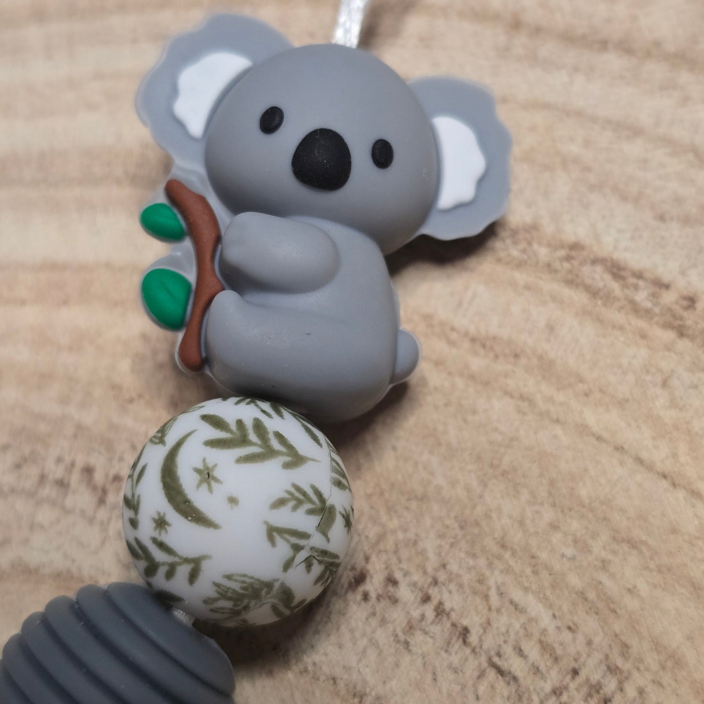 Attache-tétine personnalisée Modèle Nolan koala eucalyptus