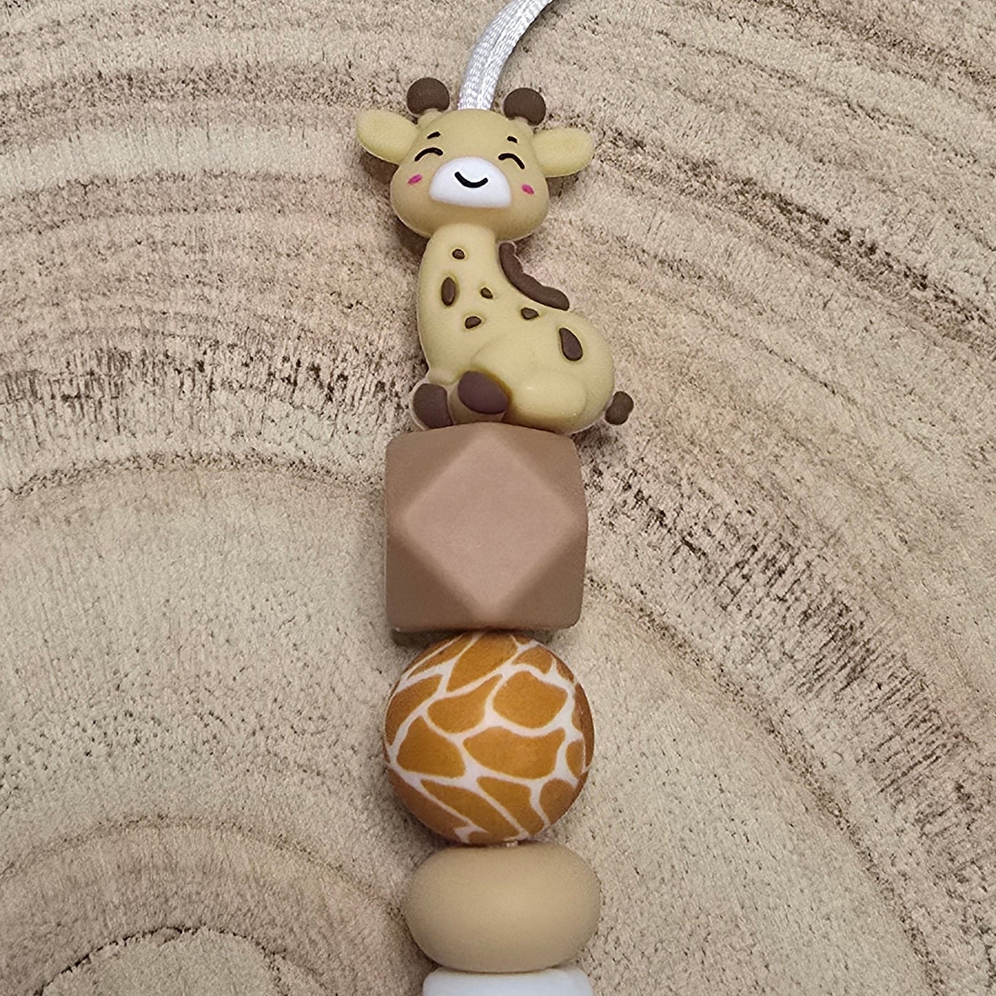 Attache-tétine personnalisée Modèle Maïna Girafe