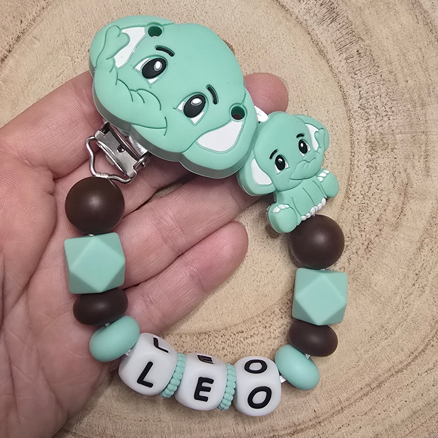 Attache-tétine personnalisée Modèle Leo Éléphant