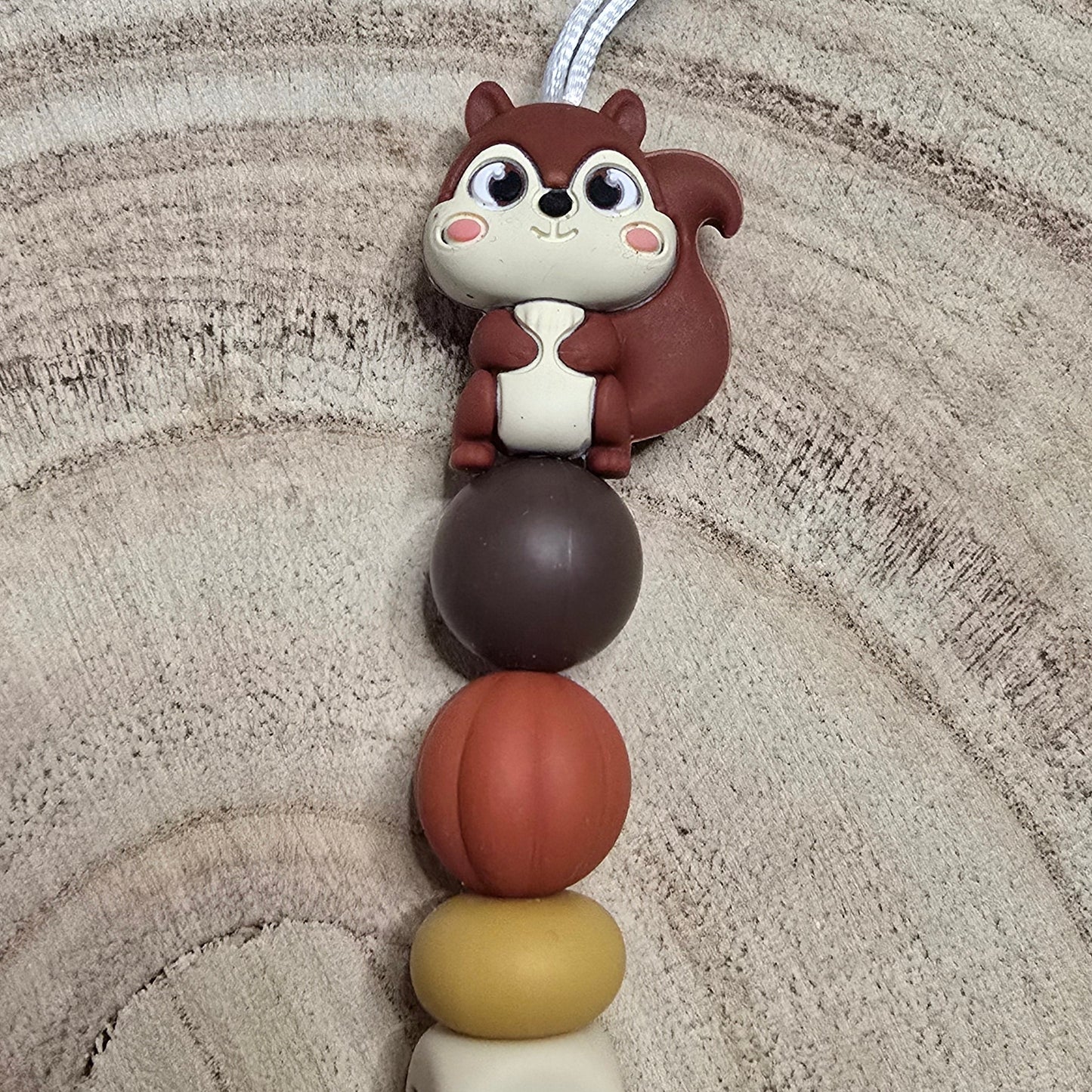 Attache-tétine personnalisée Modèle Tac Écureuil