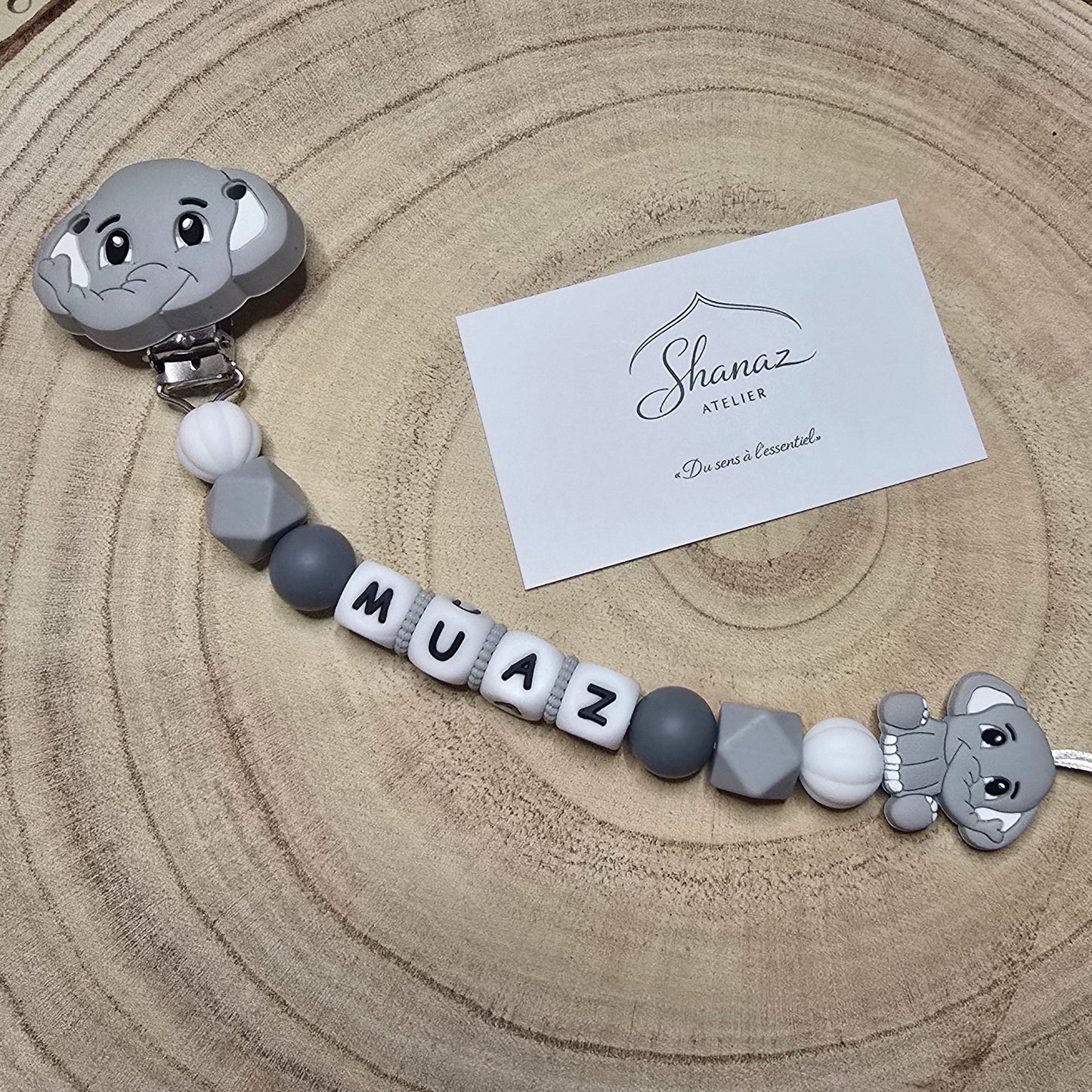 Attache-tétine personnalisée Modèle Muaz Petit éléphant
