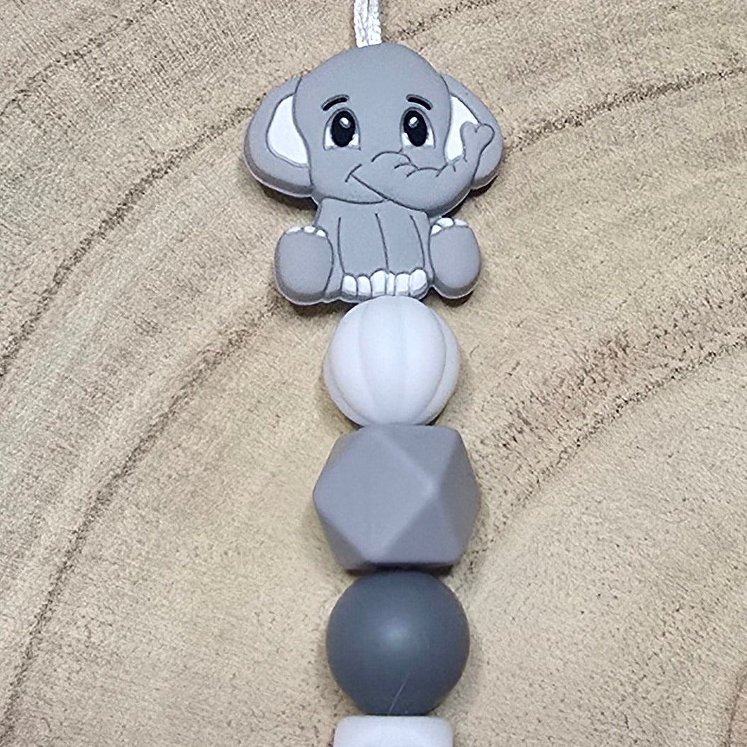 Attache-tétine personnalisée Modèle Muaz Petit éléphant