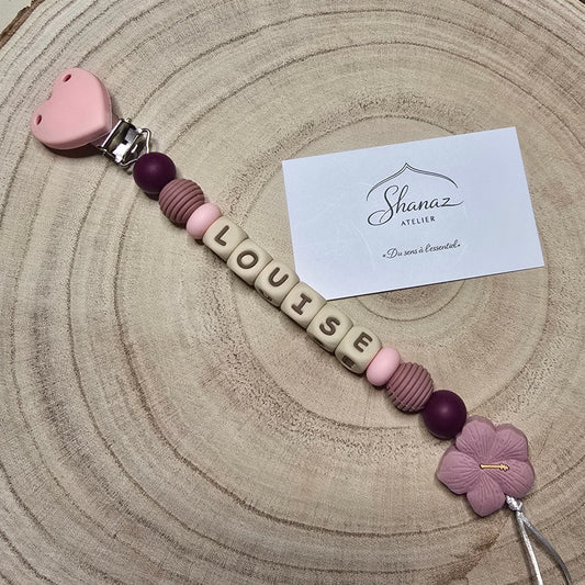 Attache-tétine personnalisée Modèle Louise Hibiscus poudré