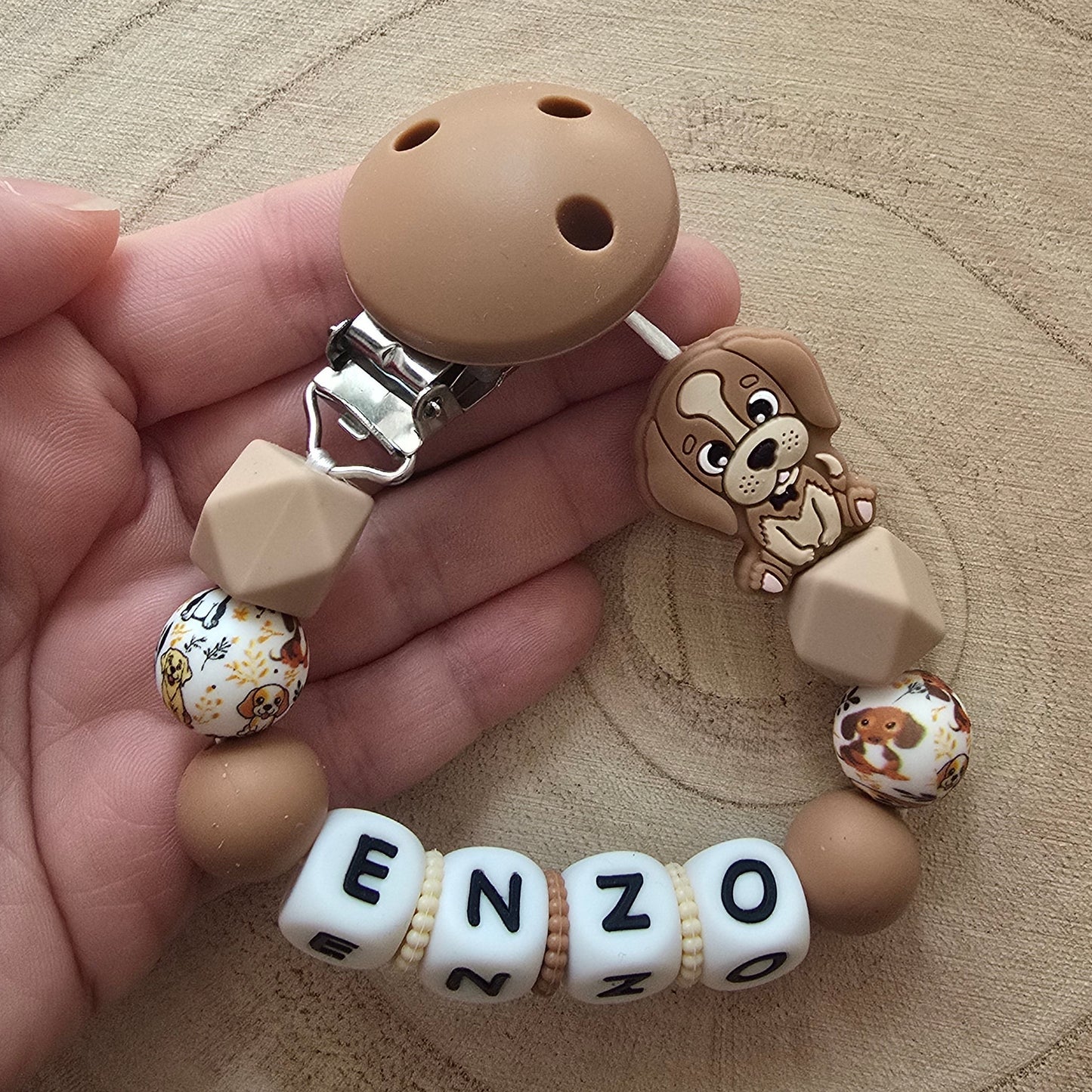 Attache-tétine personnalisée Modèle Enzo Petit chien