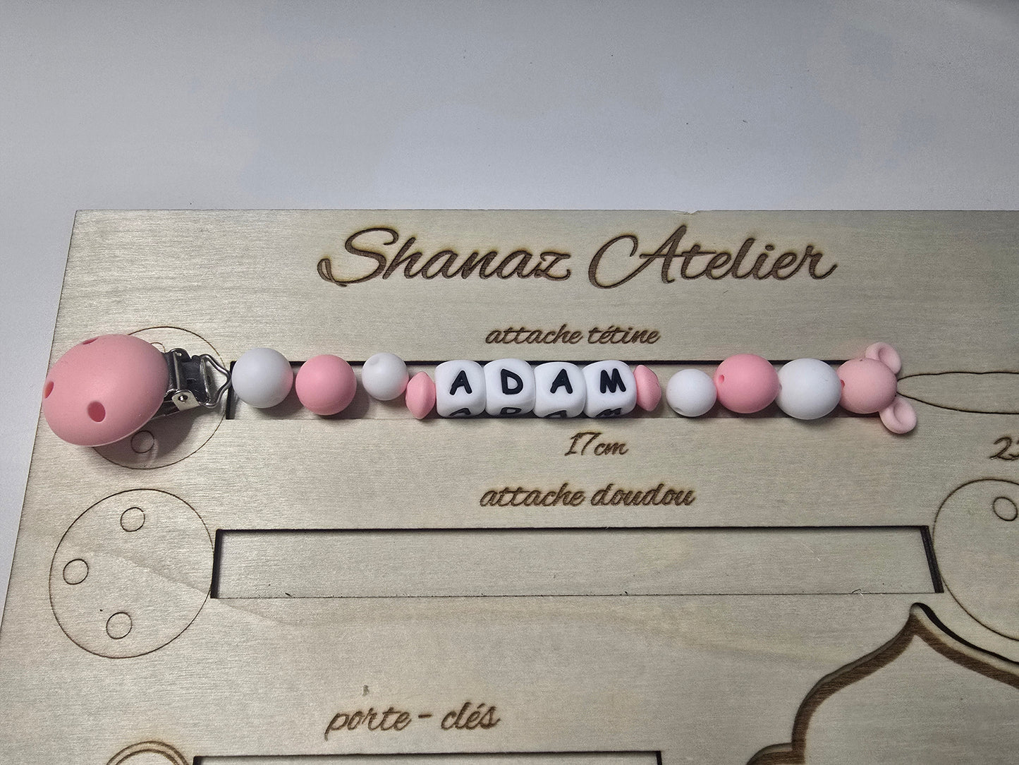 Attache-tétine personnalisée Adam Souris coloris rose poudré
