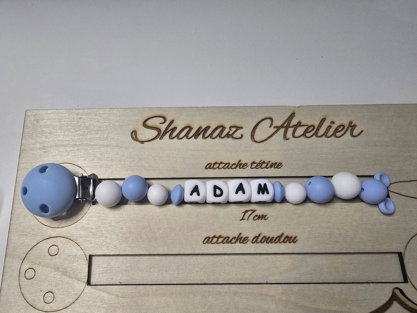 Attache-tétine personnalisée Adam Souris coloris bleu ciel