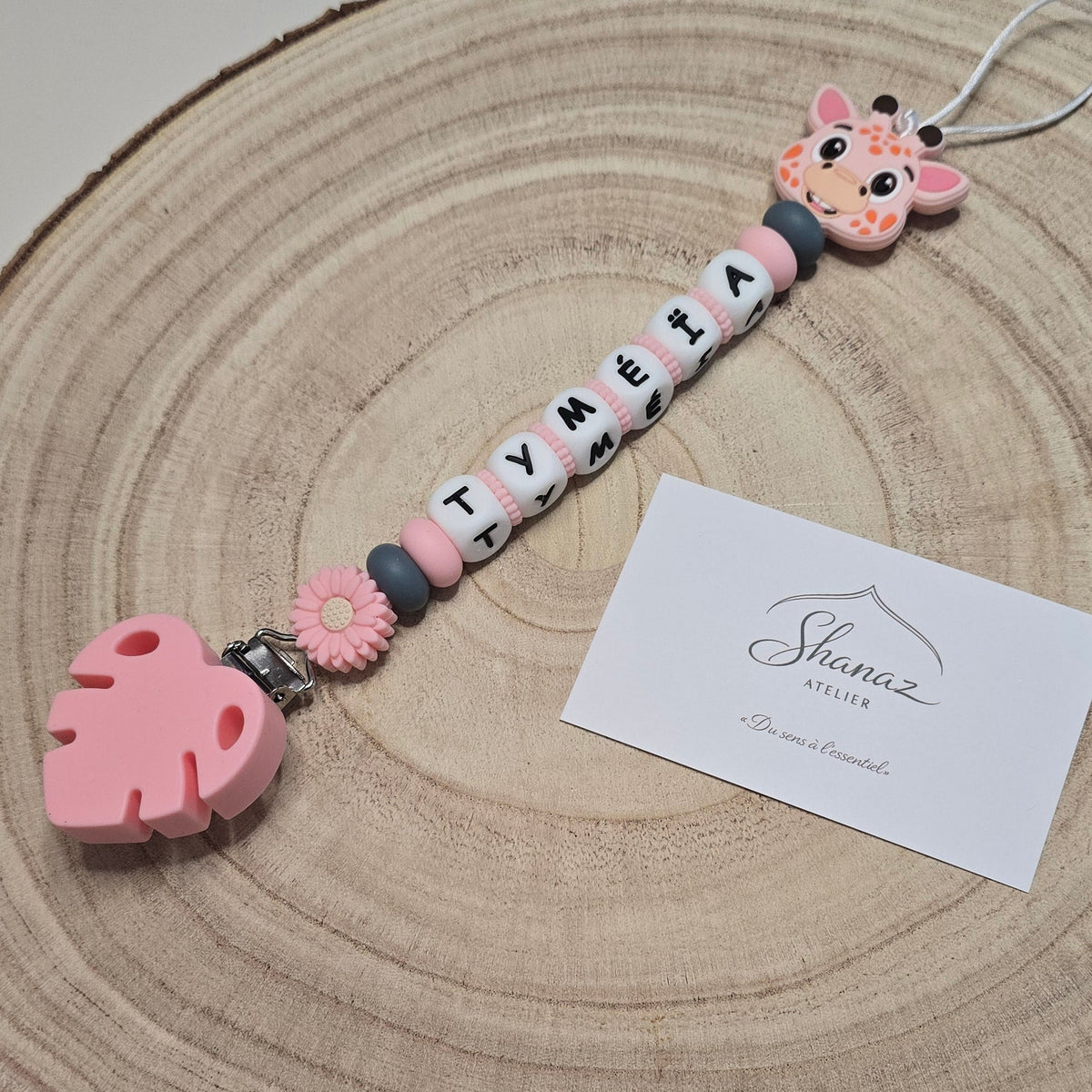 Attache-tétine personnalisée Modèle Tyméïa Girafe rose