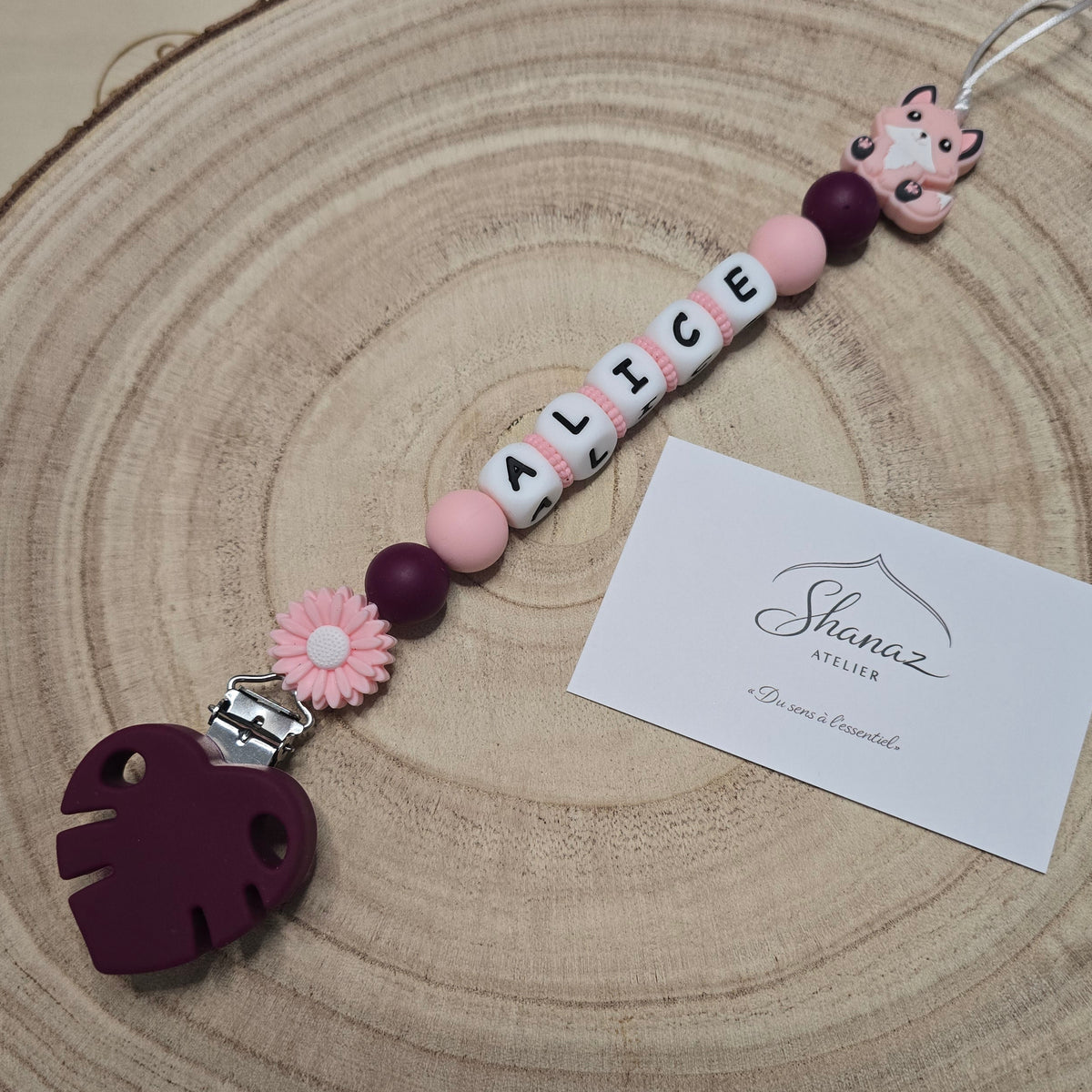 Attache-tétine personnalisée Modèle Alice Renard fleuri