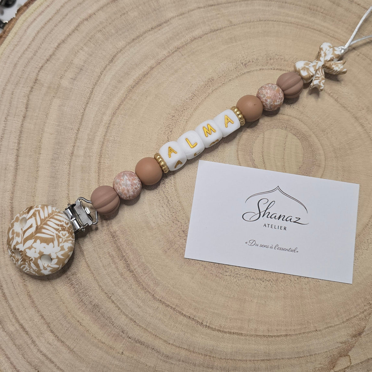 Attache-tétine personnalisée Modèle Alma Feuillage beige