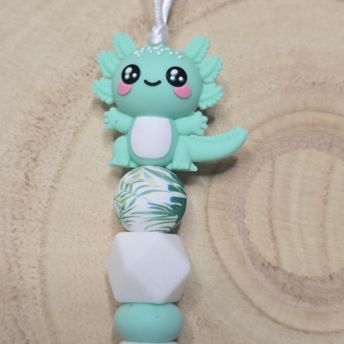 Attache-tétine personnalisée Modèle Andrea Axolotl menthe